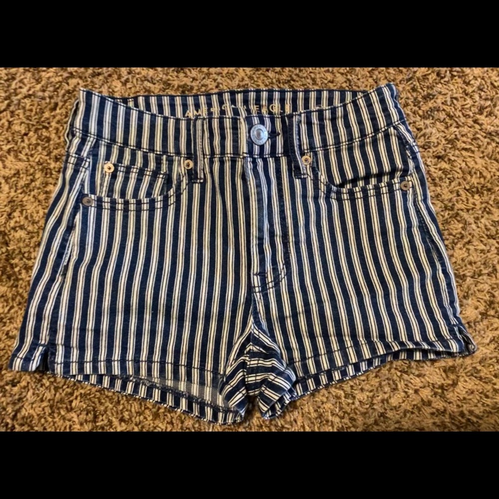 American Eagle 🦅 Shorts DONATING SOON!!